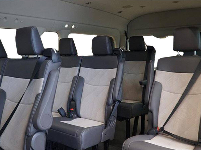 Toyota Hiace Luxury Wagon High Grade Toyota Hiace Luxury Wagon High Grade